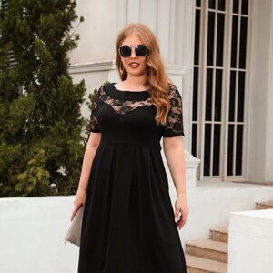 Plus Size Ruched Round Neck Short Sleeve Dress
